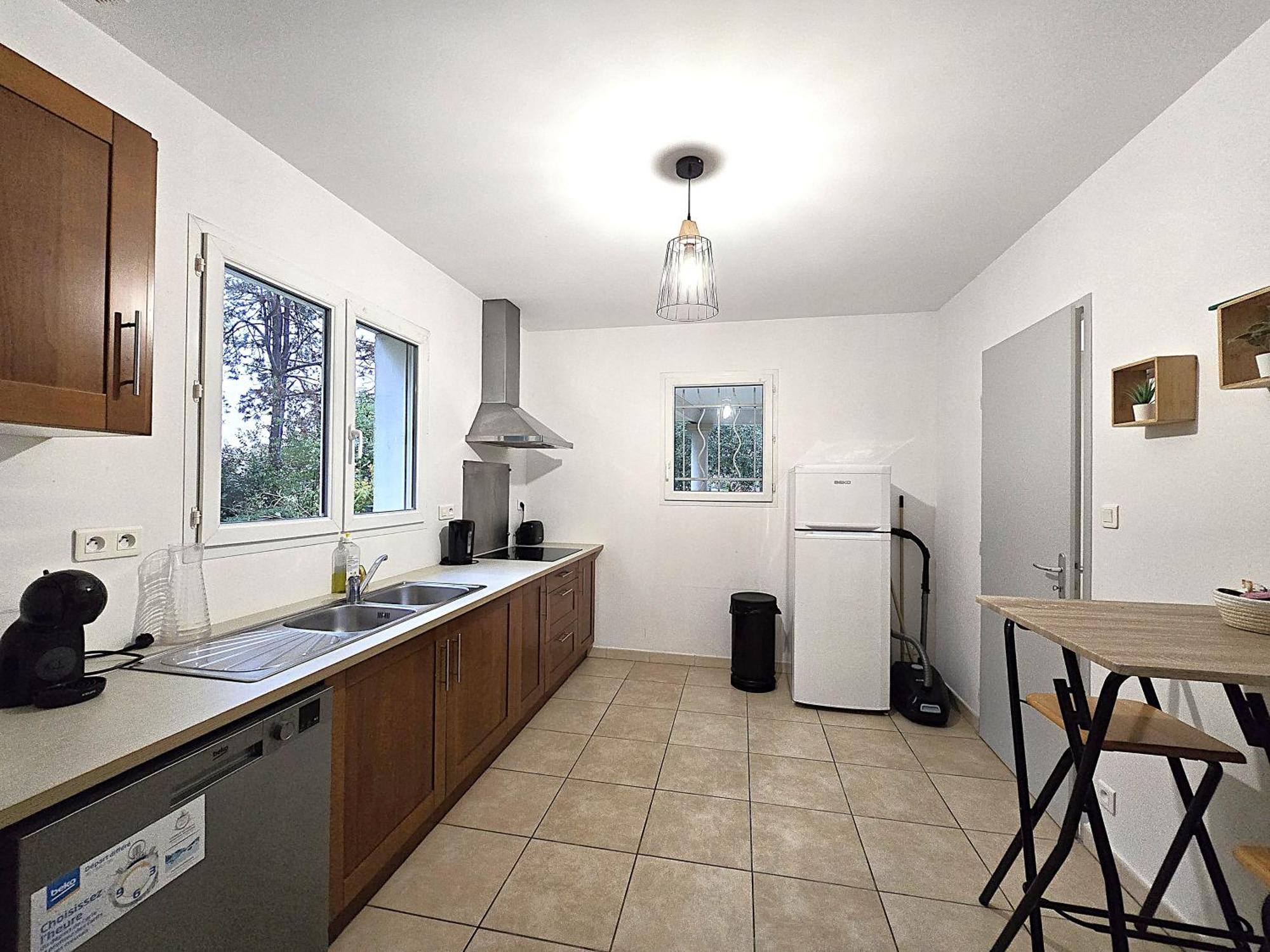 Le Parc Jean Edouard - Avec Jacuzzi Prive - Superbe 4 - 9 Couchages - 6 Lits - Poele - Parking - Climatisation Reversible- Terrasse Ombragee Et Grand Jardin * Montech