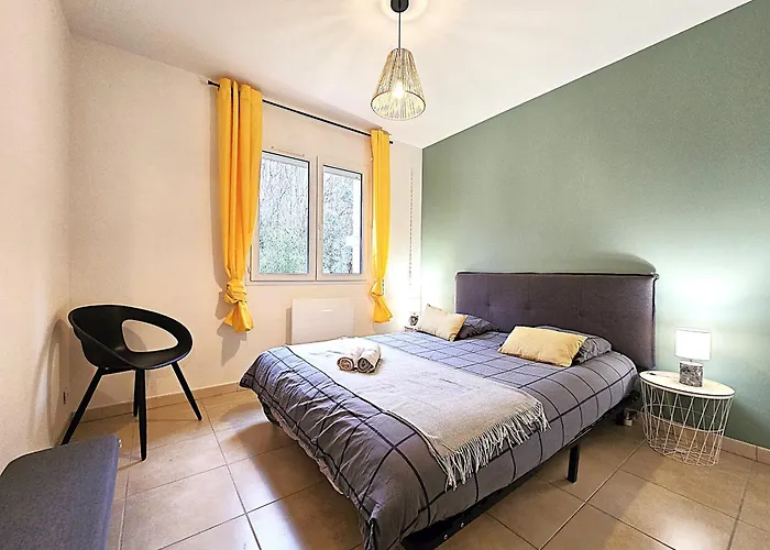Le Parc Jean Edouard - Spa Avec Jacuzzi Prive - Superbe Villa 4 Chambres - 9 Couchages - 6 Lits - Poele - Parking - Climatisation Reversible- Terrasse Ombragee Et Grand Jardin