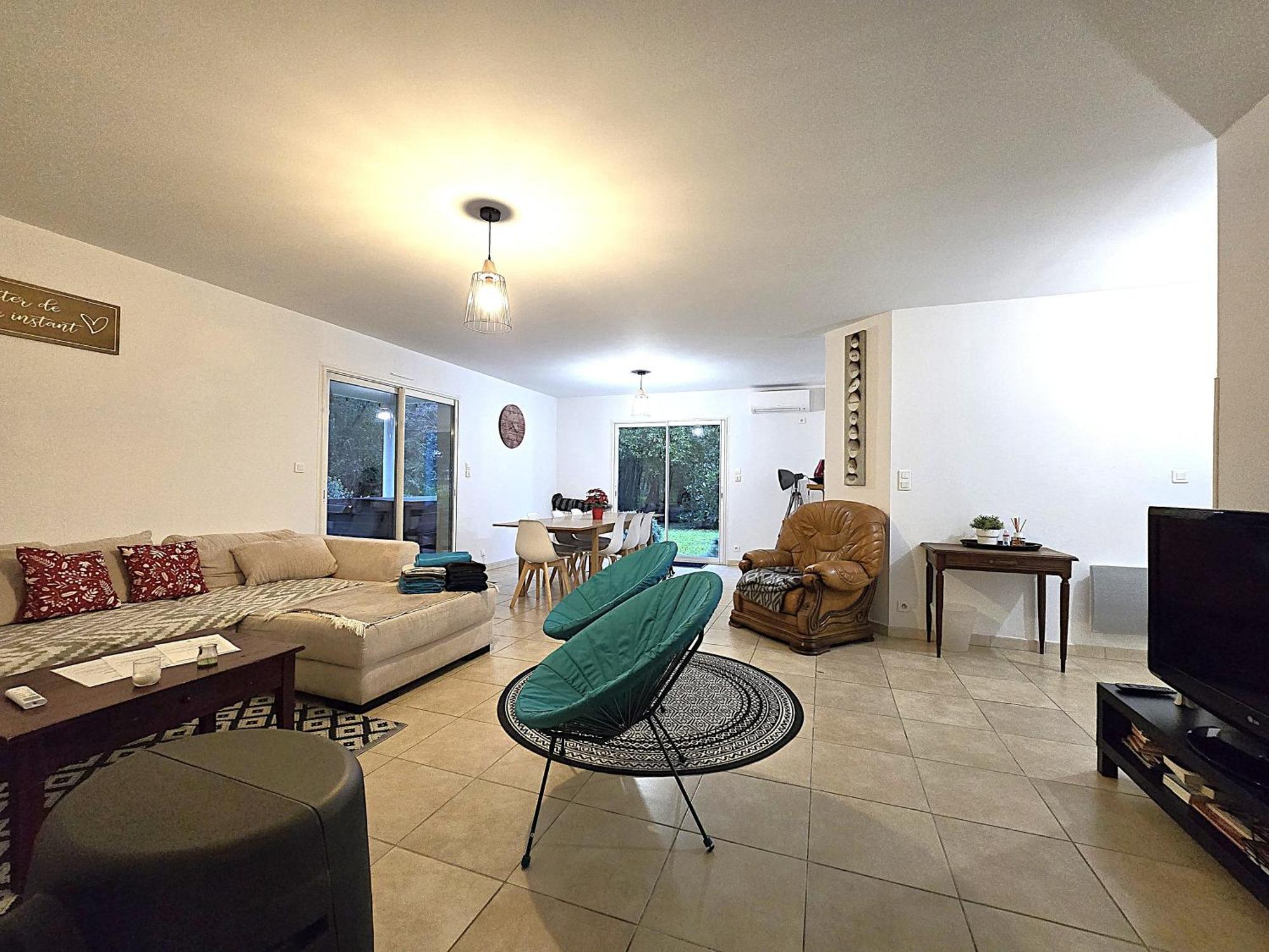 Vakantiehuis Le Parc Jean Edouard - Avec Jacuzzi Prive - Superbe 4 - 9 Couchages - 6 Lits - Poele - Parking - Climatisation Reversible- Terrasse Ombragee Et Grand Jardin *