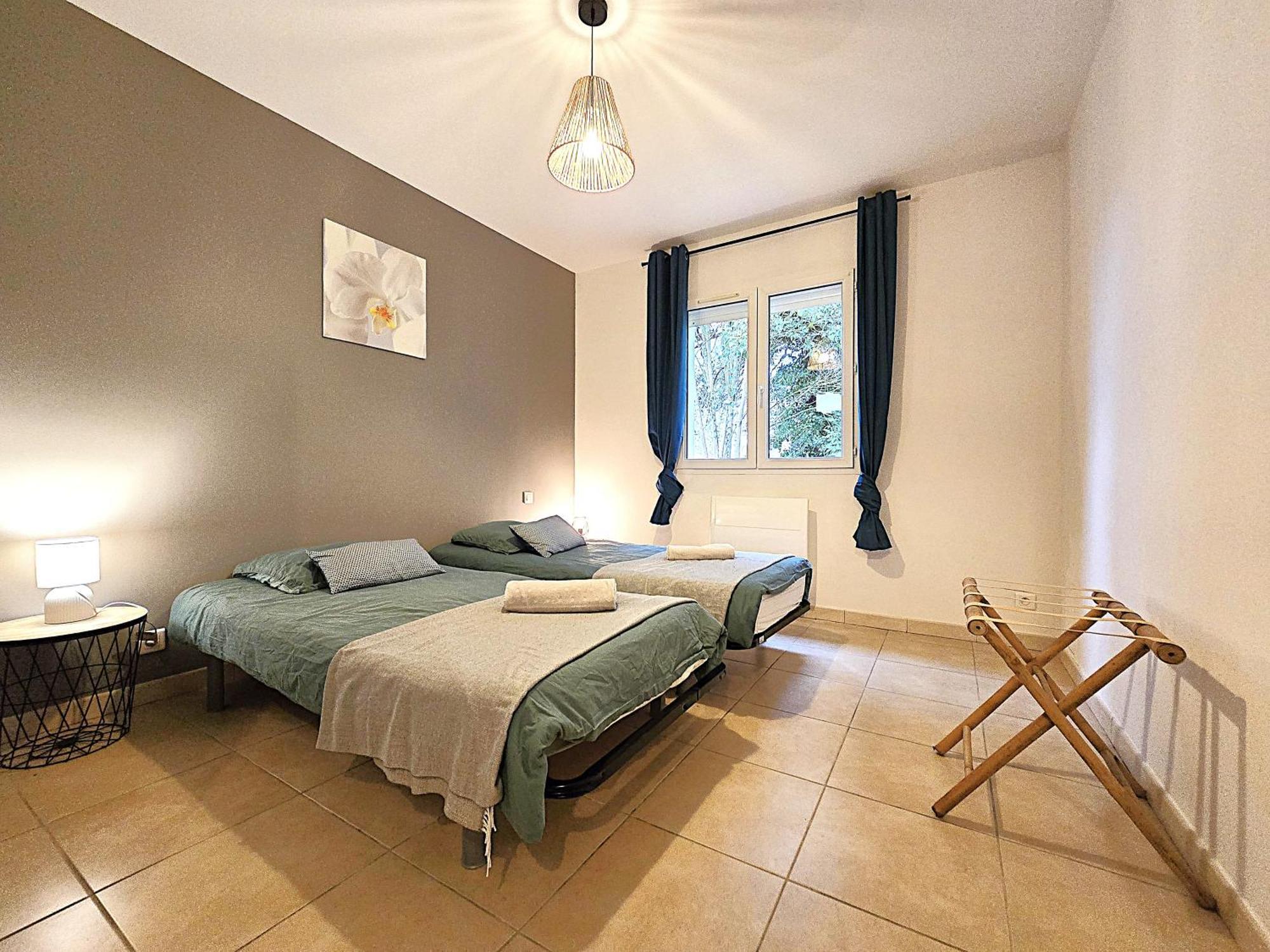 Le Parc Jean Edouard - Avec Jacuzzi Prive - Superbe 4 - 9 Couchages - 6 Lits - Poele - Parking - Climatisation Reversible- Terrasse Ombragee Et Grand Jardin Ferienhaus Montech