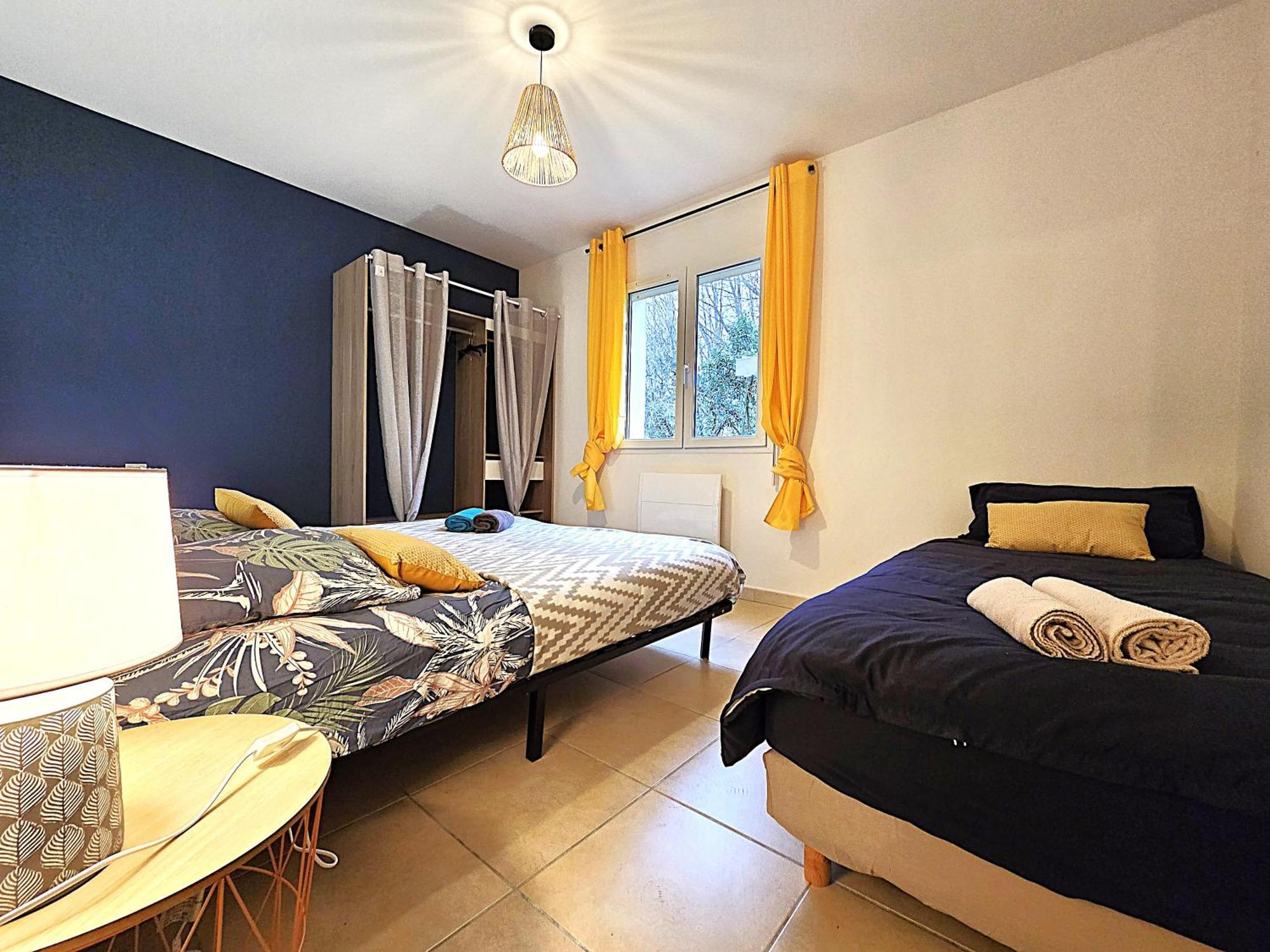 Le Parc Jean Edouard - Avec Jacuzzi Prive - Superbe 4 - 9 Couchages - 6 Lits - Poele - Parking - Climatisation Reversible- Terrasse Ombragee Et Grand Jardin Vakantiehuis